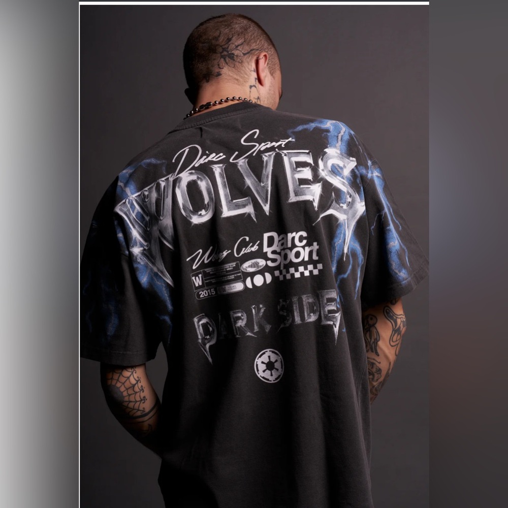 New With Tags!! Darc Side Men’s Tshirt